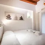 Monte Nero, 62 - Comodo E In Posizione Appartement *