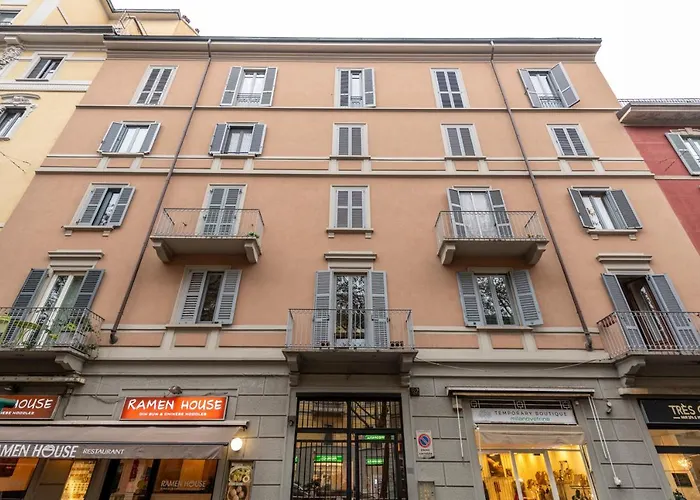 Monte Nero, 62 - Comodo E In Posizione * Milan